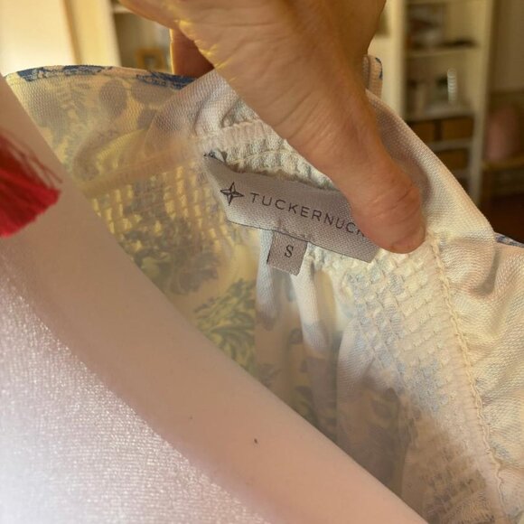 TUCKERNUCK Marguerite Off Shoulder FLORAL PRINT POPOVER TOP (Size SMALL) - Picture 8 of 8